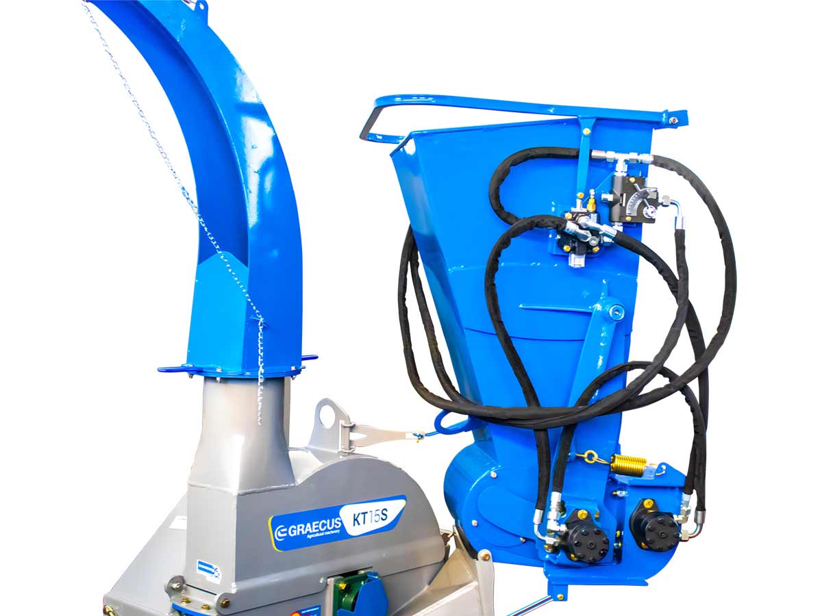 Holzhäcksler Schredder Zapfwellenhäcksler bis 15cm mit hydraulischen Einzug