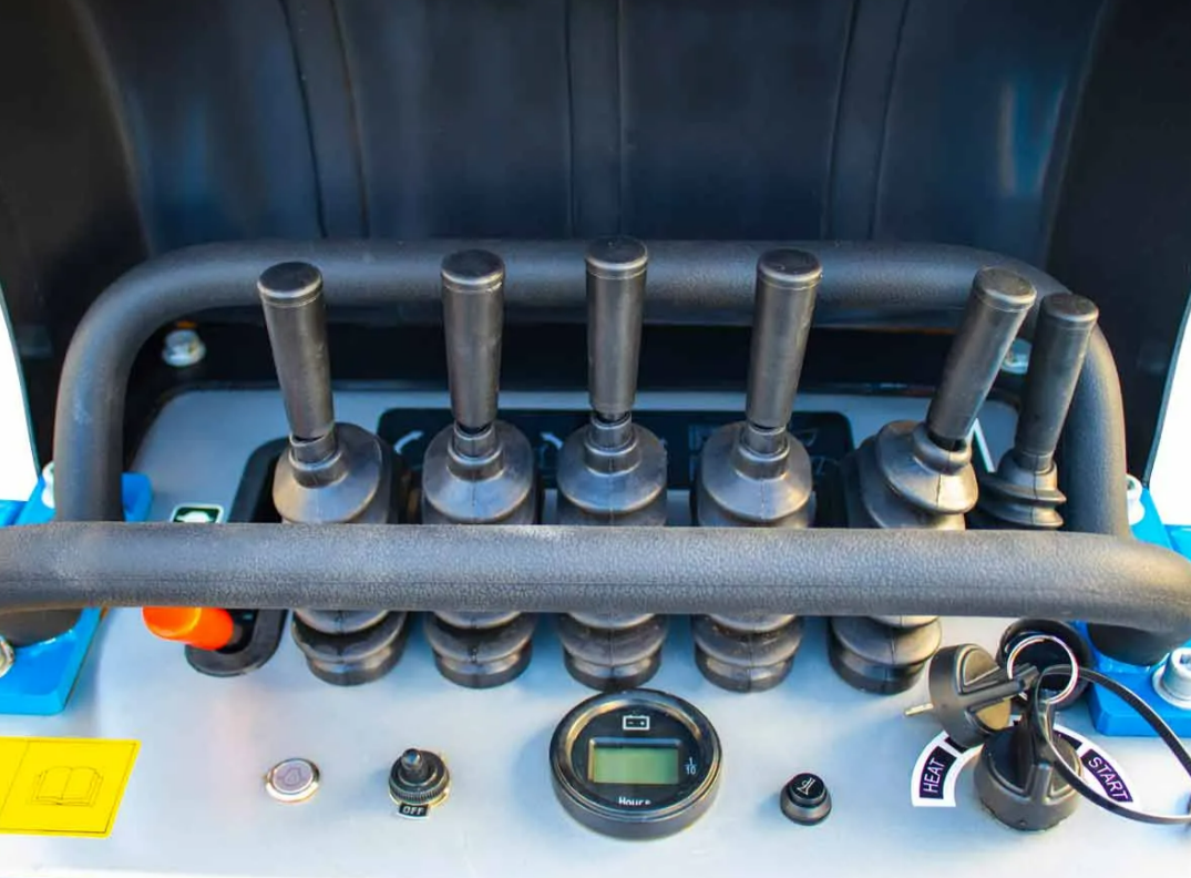 Diesel-Dumper, hydrostatisch, mit Lader und 800 kg Kipplast